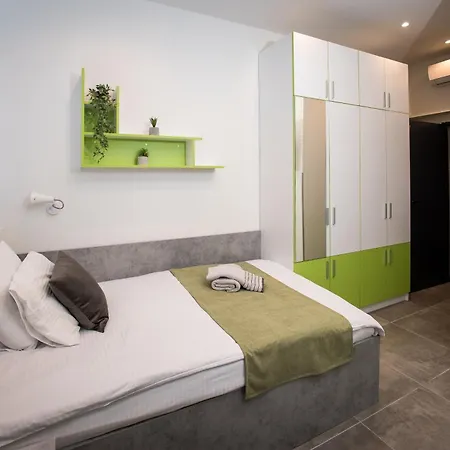 Dorm Bg Pet-friendly מלון דירות סטרה זגורה