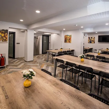 מלון דירות Dorm Bg Pet-friendly סטרה זגורה